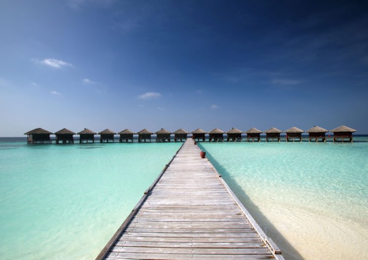 Flashpacking in the Maldives: How to Travel to Paradise on a Budget